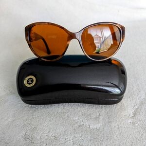 Authentic CHANEL Women's Bouton Collection Sunglasses with Case